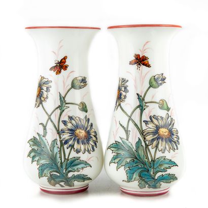 null Pair of white opaline vases with polychrome decoration of daisies and butterflies....
