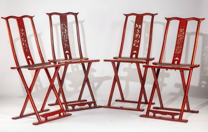 CHINE CHINA - 20th century

Six folding chairs in red lacquered wood

H. 106 cm ;...