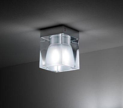null Ceiling lamp CUBETTO

Designer: Roberto Pamio 

Manufacturer: Fabbian Fabbian

50W...