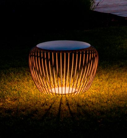 null Outdoor lamp MERIDIANO

Designer: Jordi Vilardell and Meritxell Vidal

Manufacturer:...