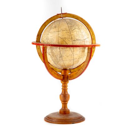 MAISON DELAMARCHE Maison DELAMARCHE

Ensemble composé de trois globes

- Un Globe...