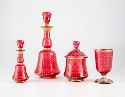 null Red glass night service with golden stars

19th century