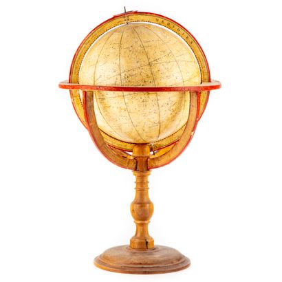 MAISON DELAMARCHE Maison DELAMARCHE

Ensemble composé de trois globes

- Un Globe...