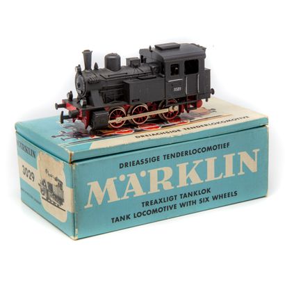 MARKLIN MARKLIN - HO

Locomotive 3000 réf. 3029, TBE en BO avec manuel