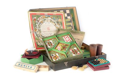 null Game box containing backgammon, buccaneer game, lack of boats, two goose games,...