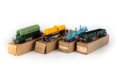 LR LR (Léon Roussy/ Le Rapide) - Gauge 0

Set of 4 wagons in their original boxes:...