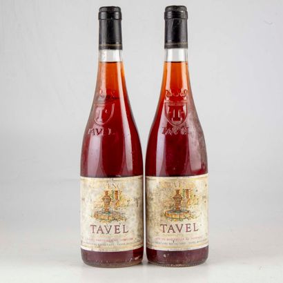 RHÔNE 2 bottles CÔTES DU RHÔNE 1995 Jouvence Tavel

Good level 

Faded labels and...