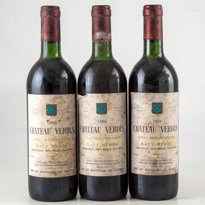 VERDUS 3 bouteilles CHÂTEAU VERDUS 1986 Haut-médoc

Niveau léger bas à haute épaule

Etiquettes...