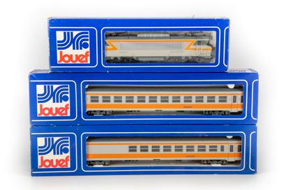 JOUEF JOUEF HO

Lot consisting of a BB 22230 loco, item no. 8347, and two restaurant...