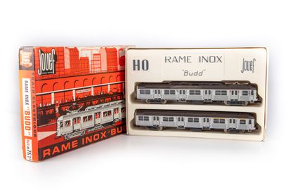 JOUEF JOUEF HO

Stainless steel Budd train set including a passenger engine and a...