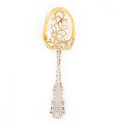 null Olive spoon (?) in sterling silver. The spoon in gilded silver. The spatula...