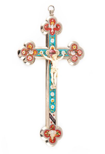 null Crucifix in silver plated metal and micromosaic

34,5 x 18,5 cm