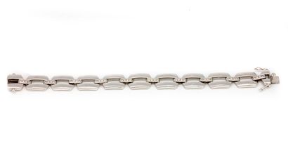 null White gold gourmette bracelet with small diamonds and articulated geometrical...