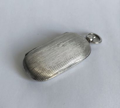 null Silver (800) fluted Louis XV holder. Take in ring.

Foreign work

Weight : 21,73...