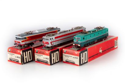 JOUEF JOUEF HO

Lot de 3 locomotives type CC : une CC 7107 réf. 8541 TBE en BO, une...