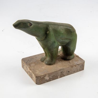 null Regula bear with green patina

Total height : 11,5cm