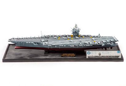 null Large model of the US Navy ENTERPRISE aircraft carrier. 

Plastic model on a...