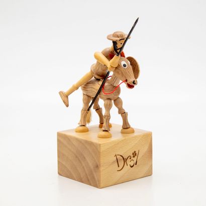 WAKOUVA Wakouwa - Dröl

Figurine articulée en bois peint figurant Don Quichotte

H.:13...