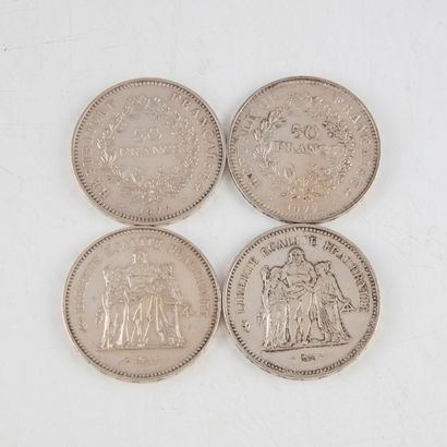 Lot de quatre pièces en argent 
1877 x3 
1875...