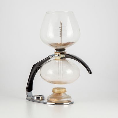 null Cona - Angleterre

Cafetière en verre et métal 

H. : 35 cm