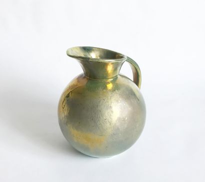 CYTÈRE A. CYTERE - EMAUX de VICHY 

Pichet de forme sphèrique en céramique à émail...