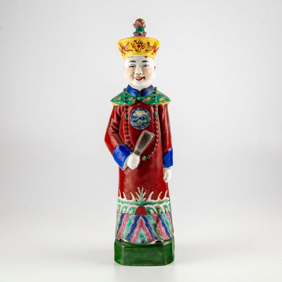null CHINE

Statuette de Mandarin en porcelaine polychrome

H. : 38 cm