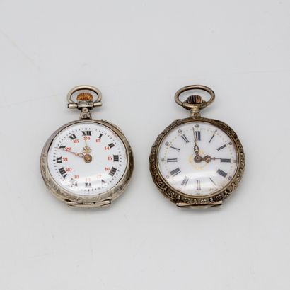 Set of two small engraved and finely chased...