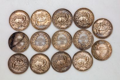 Quatorze pièces en argent