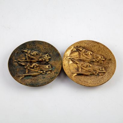 LE VERRIER Max LE VERRIER (1891-1973)

Paire de vide-poches en bronze à décor de...