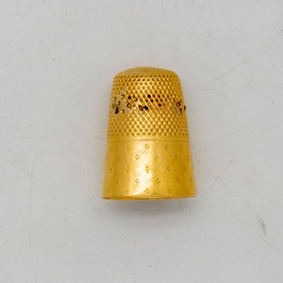 null Gold thimble

Weight : 4,6 g.