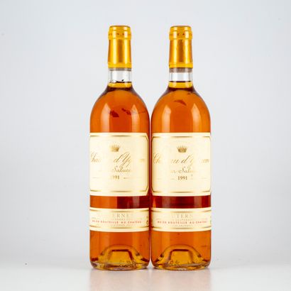 null 2 bouteilles CHÂTEAU D'YQUEM 1991 1er cru Sauternes

Étiquettes très léger marquées

Capsules...