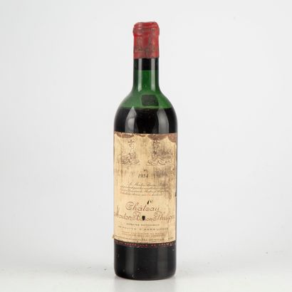 null 1 bouteille CHÂTEAU MOUTON BARON PHILIPPE 1954 Pauillac 

(niveau mi épaule,...