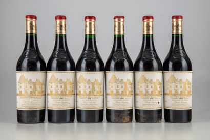 null 6 bottles CHÂTEAU HAUT BRION 1994 1er GCC 

1 very lightly scratched label

Top...