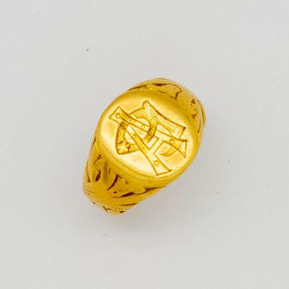 null Chevalière en or jaune monogrammée AP

TDD : 51

Poids : 9,92 g.