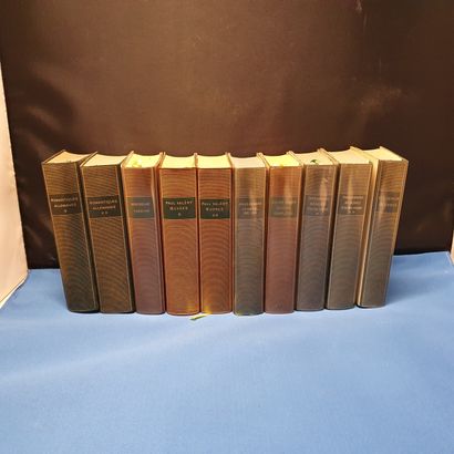null Bibliothèque de la Pléiade

Ensemble de 10 volumes comprenant : 

- Chateaubriand,...