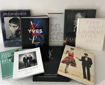 null Ensemble de 13 ouvrages sur Yves Saint Laurent

Yves Saint Laurent et la photographie...