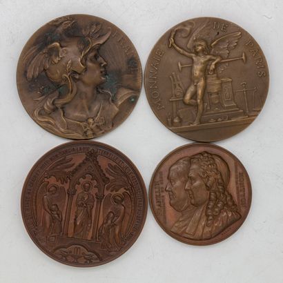 null Quatre médailles commémoratives en bronze et deux écrins