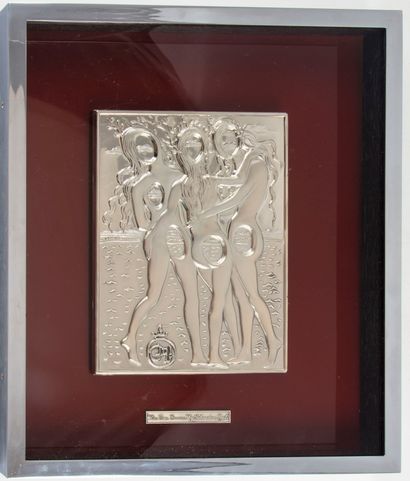 DALI Salvador DALI (1904-1989)

Les 3 grâces

Plaque en argent (925/1000e) sculptée

21...