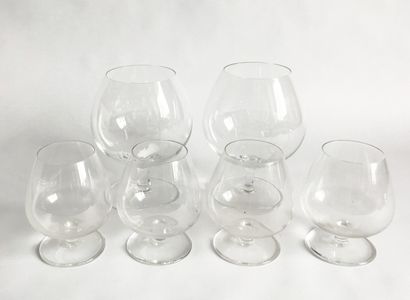 SAINT LOUIS Manufacture SAINT LOUIS and others

Four small cognac glasses and two...