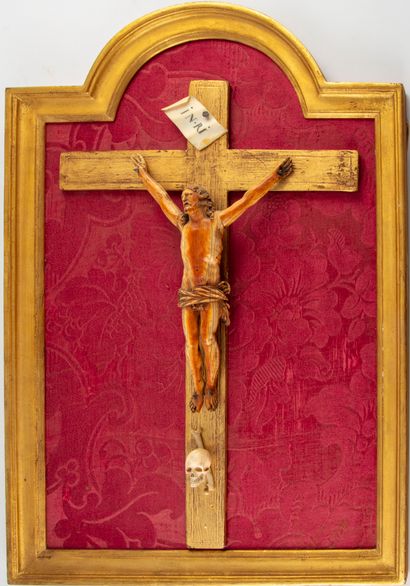 null Crucifix jansénite en ivoire sculpté 

XIXème siècle

Cadre postérieur

Dim....