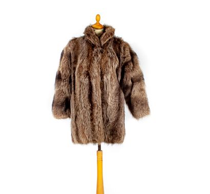 REVILLON REVILLON boutique - Paris 
3/4 length grey fur jacket with long hair (wolf...