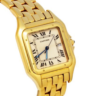 CARTIER Maison CARTIER

Yellow gold men's watch, Tank, bracelet with folding clasp

Gross...