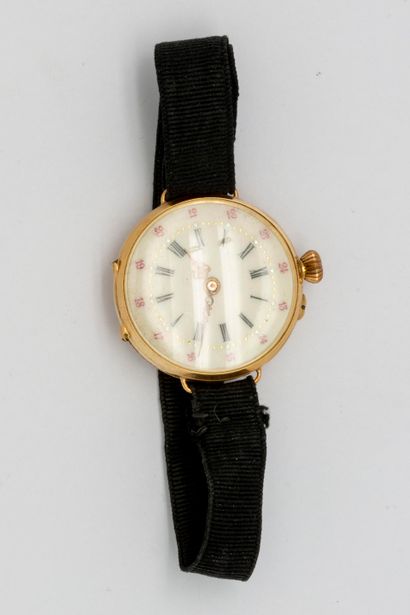 Lady's watch in yellow gold, dial with Roman...