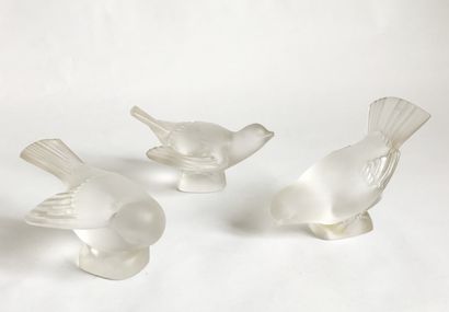 LALIQUE LALIQUE - France

Set of three statuettes of sparrows in transparent and...