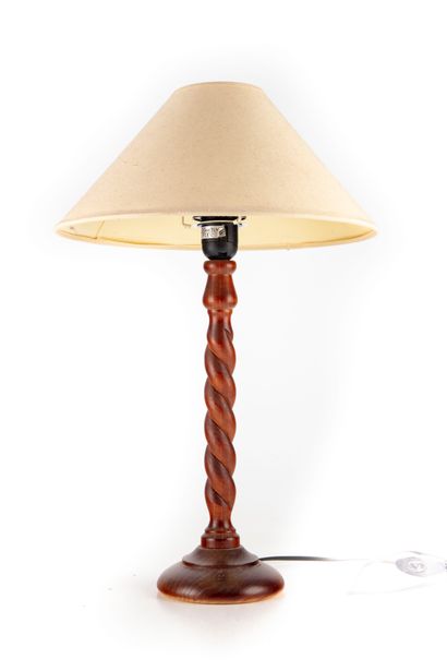 null Modern wooden lamp

H. 40 cm