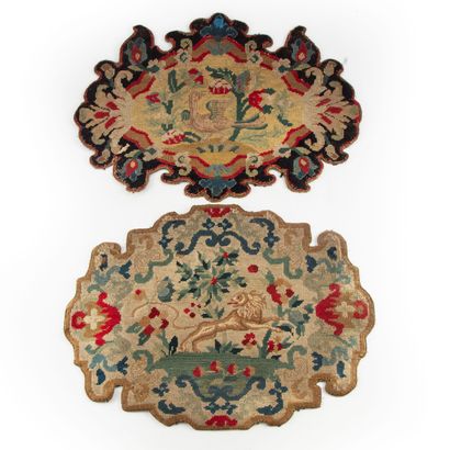 null Lot of four tapestries in the small point, old garniture of seat in decoration...