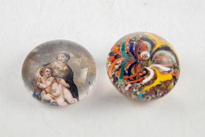 null Paperweight in glass with polychrome candies

Paperweight in glass with a scene...
