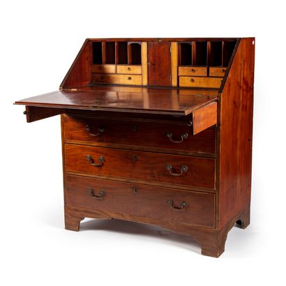null Mahogany and mahogany veneer scriban desk, it opens with a flap forming a desk...