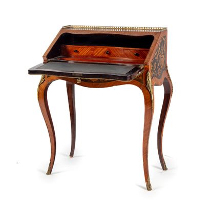 null Small blackened wood marquetry secretary in the Louis XV style

Napoleon III...