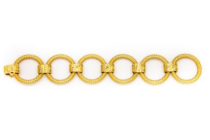 Yellow gold bracelet with round links 
Weight...